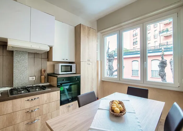 Joivy Superb Family Flat In Como Perfect Centre